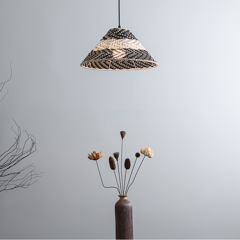 Twirlanda Rattan Black Wicker Pendant Light